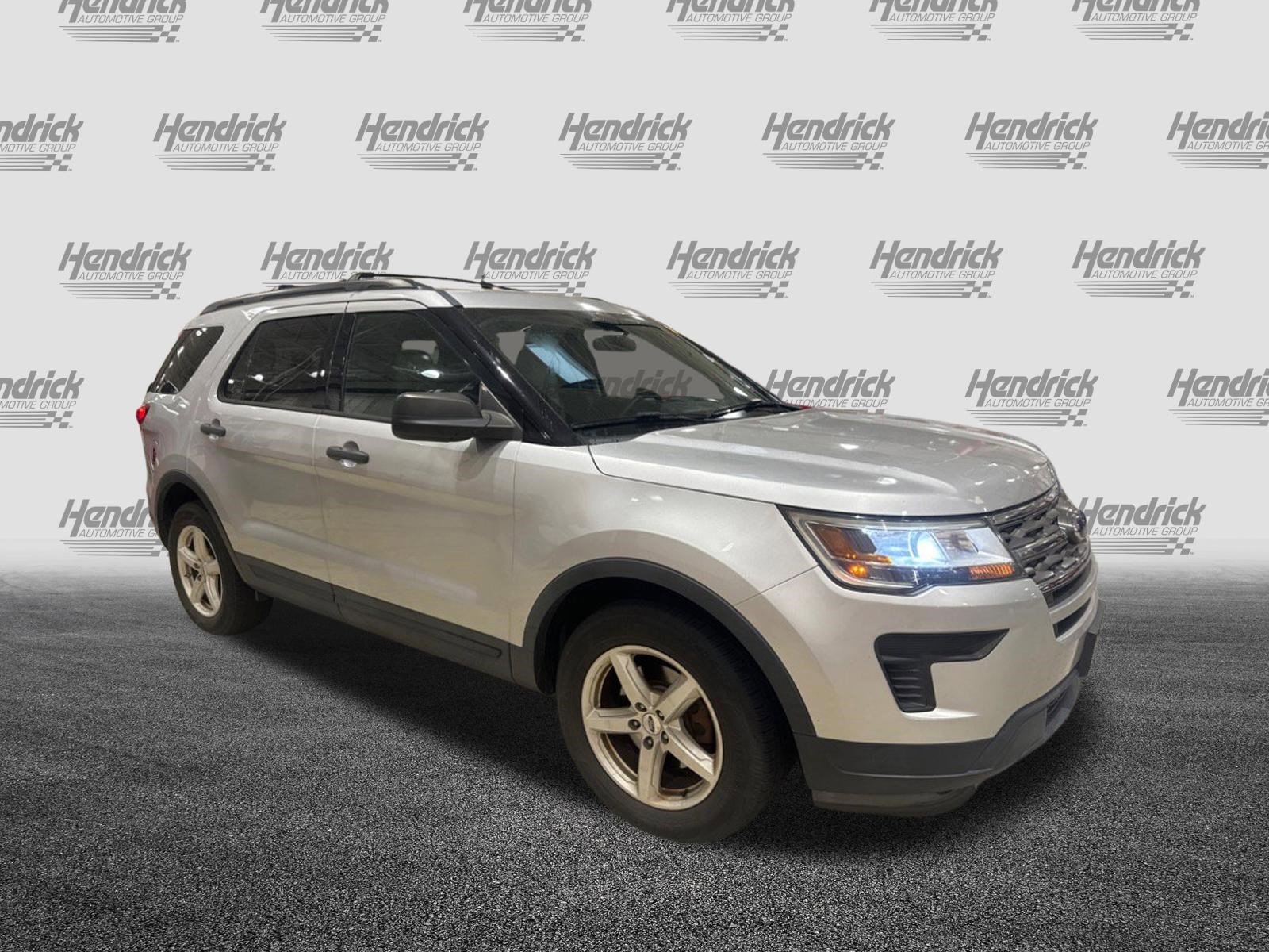 Used 2018 Ford Explorer FWD image 3