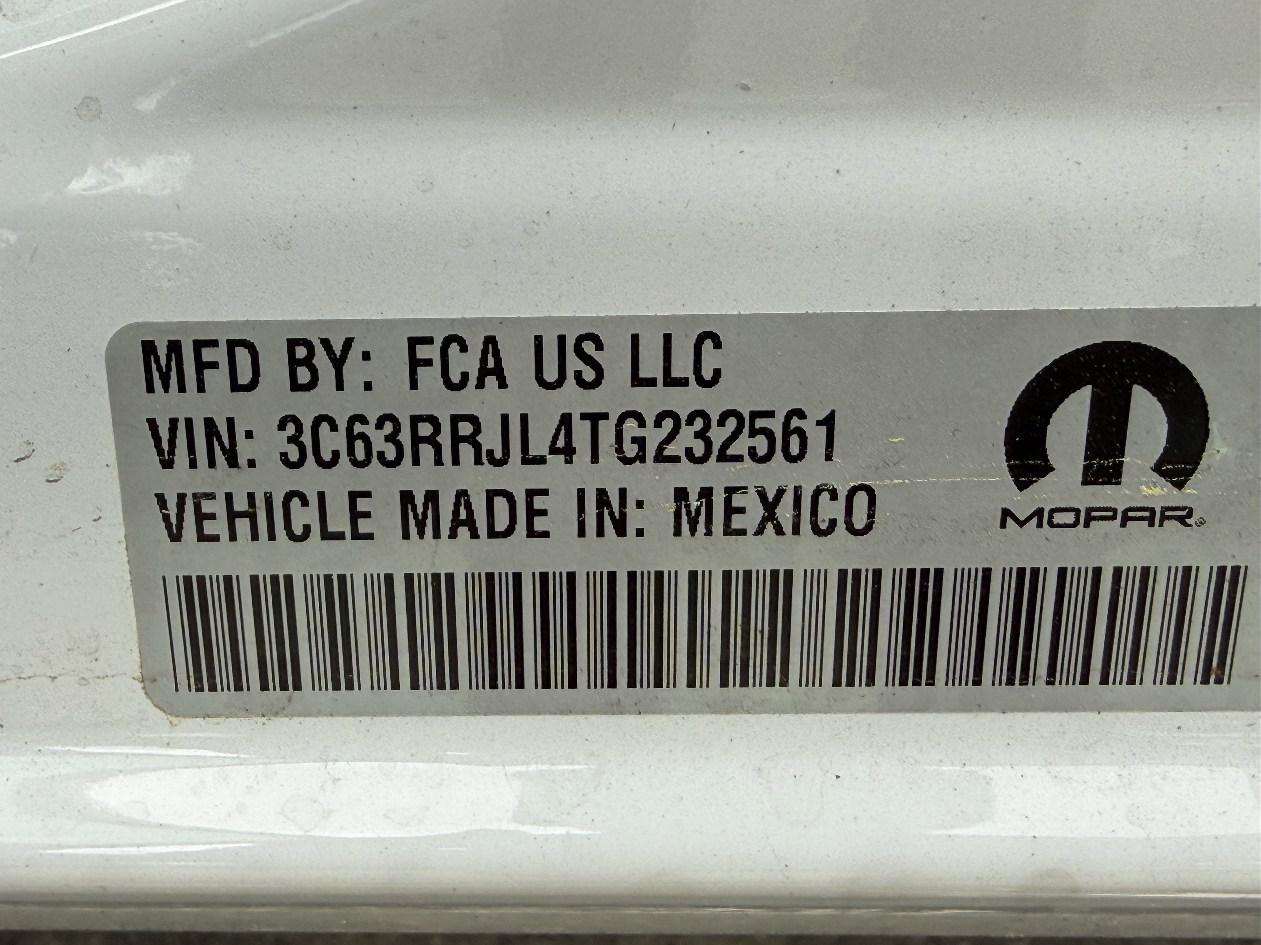 New 2026 RAM 3500 Laramie AWD/4WD image 17