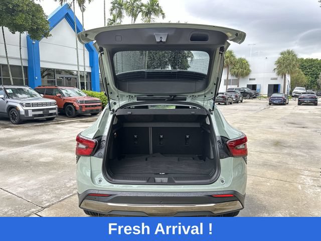 Used 2026 Chevrolet Trax LS FWD image 28
