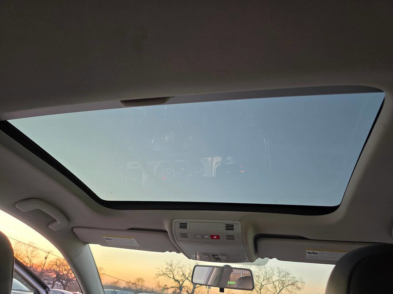 Used 2015 Volkswagen Golf S image 32