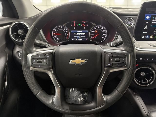 New 2025 Chevrolet Blazer LT w/ Midnight/Sport Edition FWD image 30