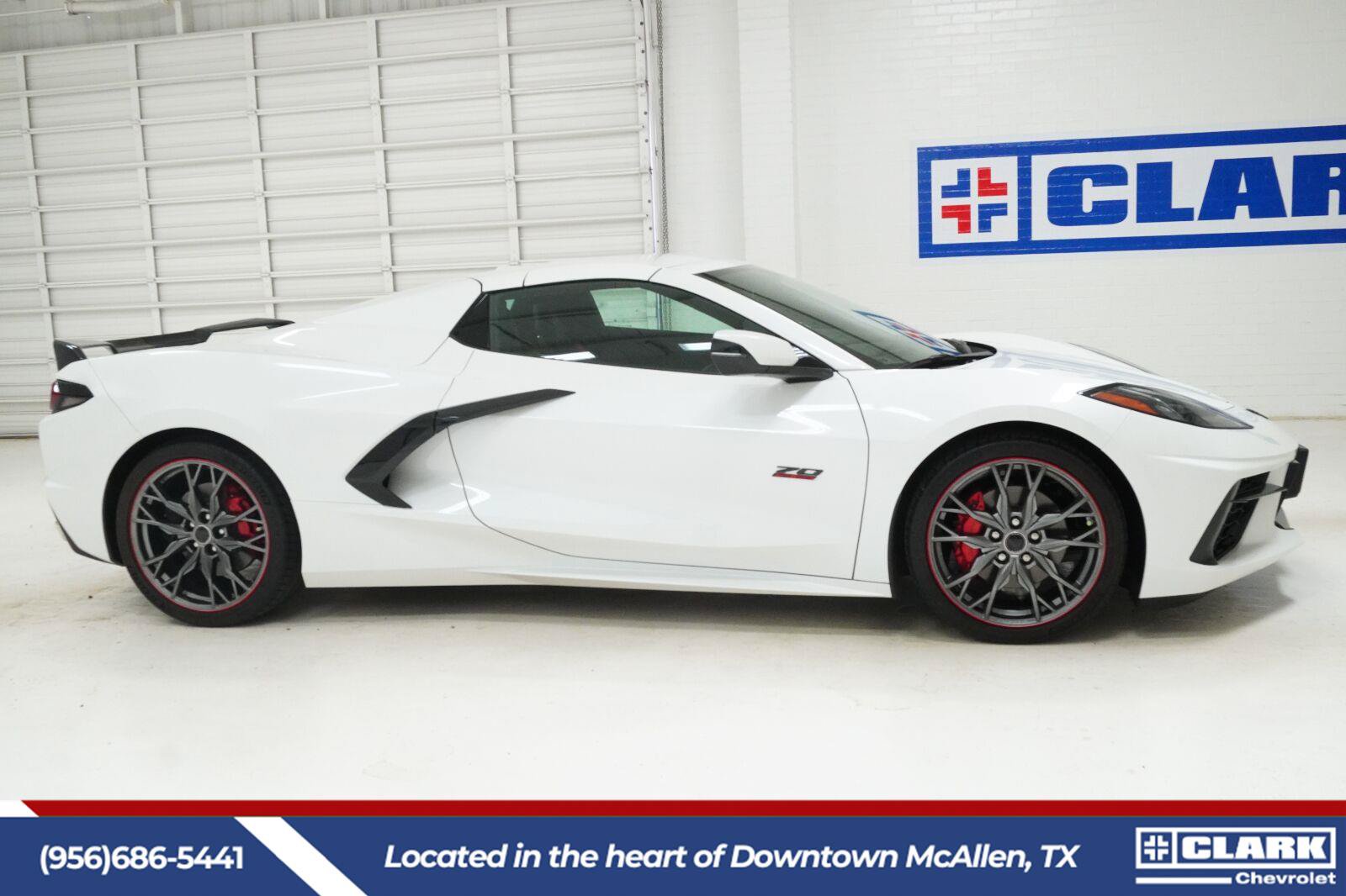 Used 2023 Chevrolet Corvette Stingray Premium Conv RWD image 4
