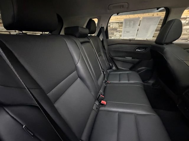 Used 2023 Nissan Rogue SV w/ SV Premium B Package AWD/4WD image 38