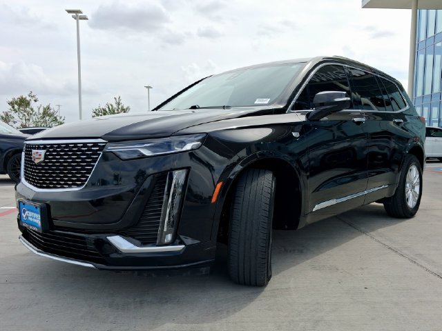 Used 2024 Cadillac XT6 Luxury FWD image 3