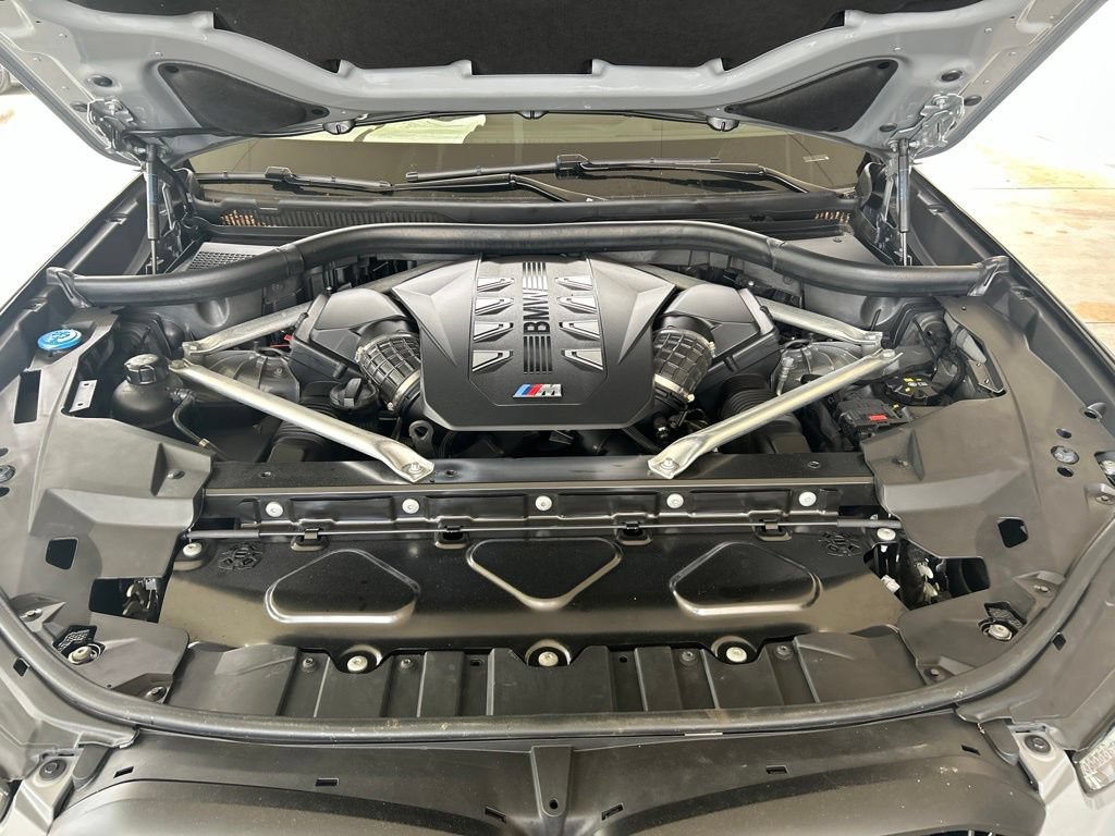 Used 2024 BMW X5 M60i AWD/4WD image 12