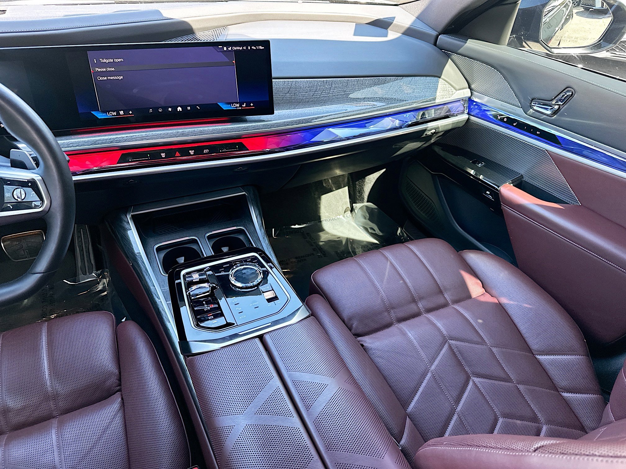 Used 2023 BMW 760i xDrive image 24