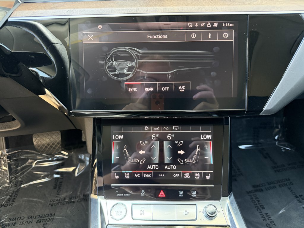 Used 2020 Audi e-tron Premium Plus AWD/4WD image 27
