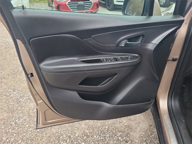 Used 2019 Buick Encore Sport Touring image 19