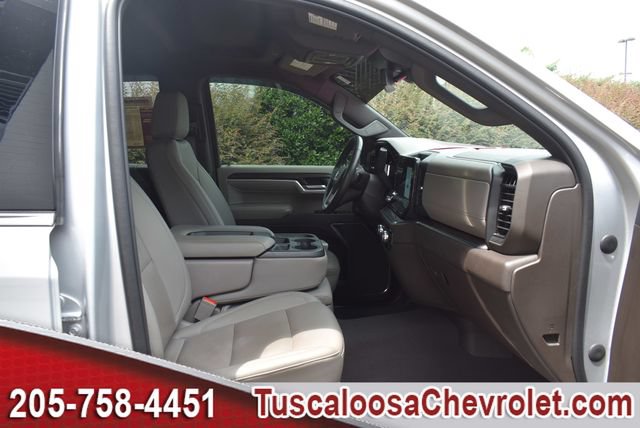 Used 2022 GMC Sierra 1500 SLT w/ X31 Off-Road Package AWD/4WD image 22