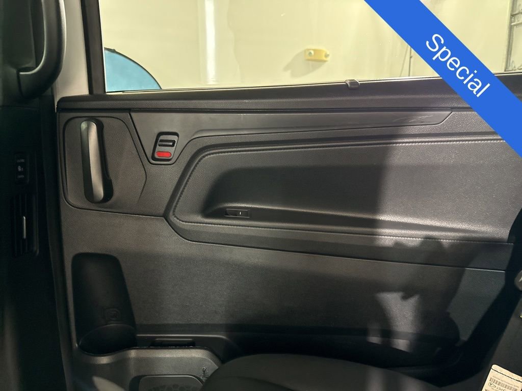 Used 2023 Honda Odyssey Sport image 17