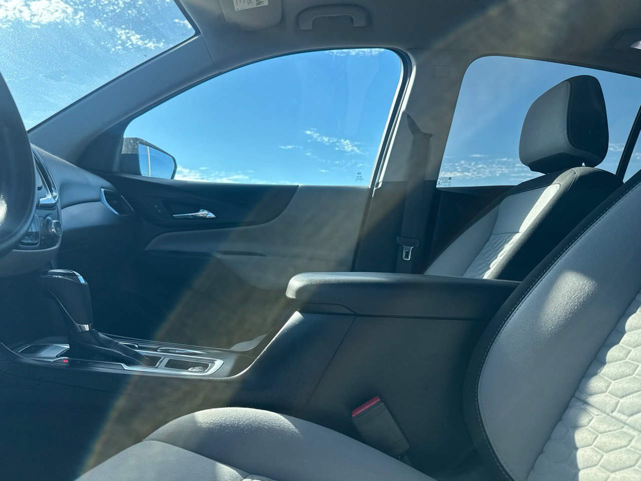 Used 2020 Chevrolet Equinox LS AWD/4WD image 42