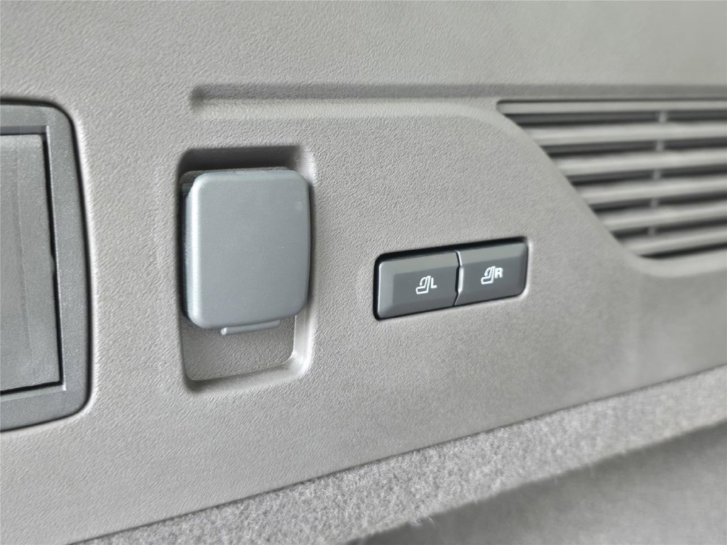 New 2026 Lincoln Nautilus Black Label AWD/4WD image 30