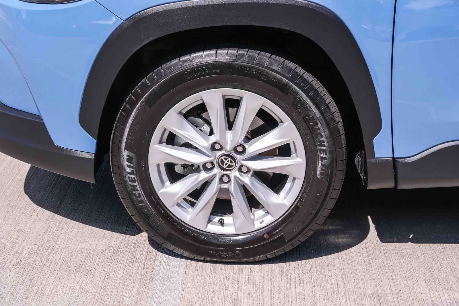 Certified 2026 Toyota Corolla Cross LE FWD image 10