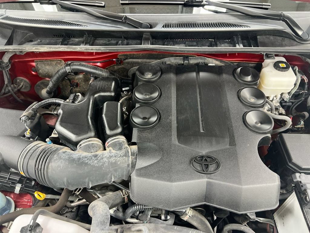 Used 2024 Toyota 4Runner SR5 AWD/4WD image 25
