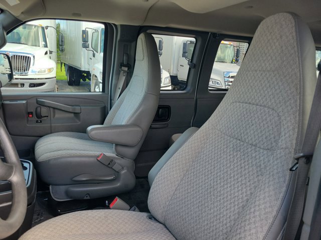 Used 2019 Chevrolet Express 3500 LT w/ LT Preferred Equipment Group RWD image 19