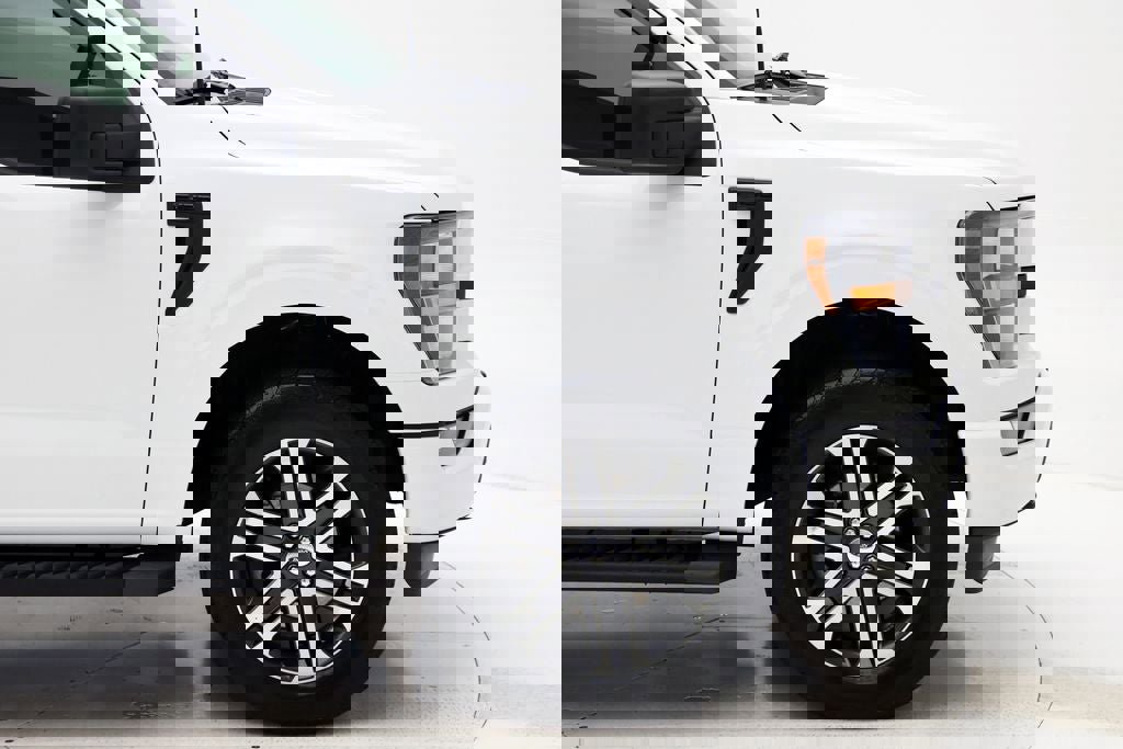 Used 2023 Ford F150 XL w/ STX Appearance Package image 4