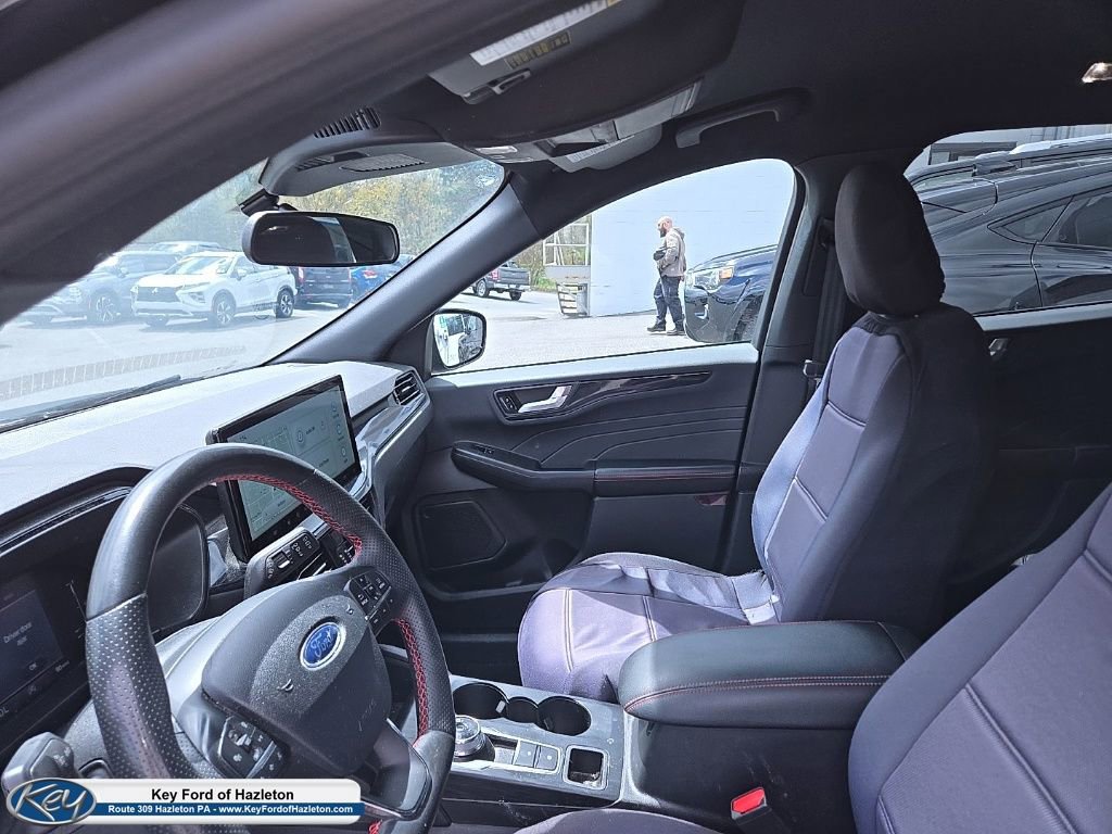 Used 2023 Ford Escape ST-Line w/ Tech Pack #1 AWD/4WD image 38