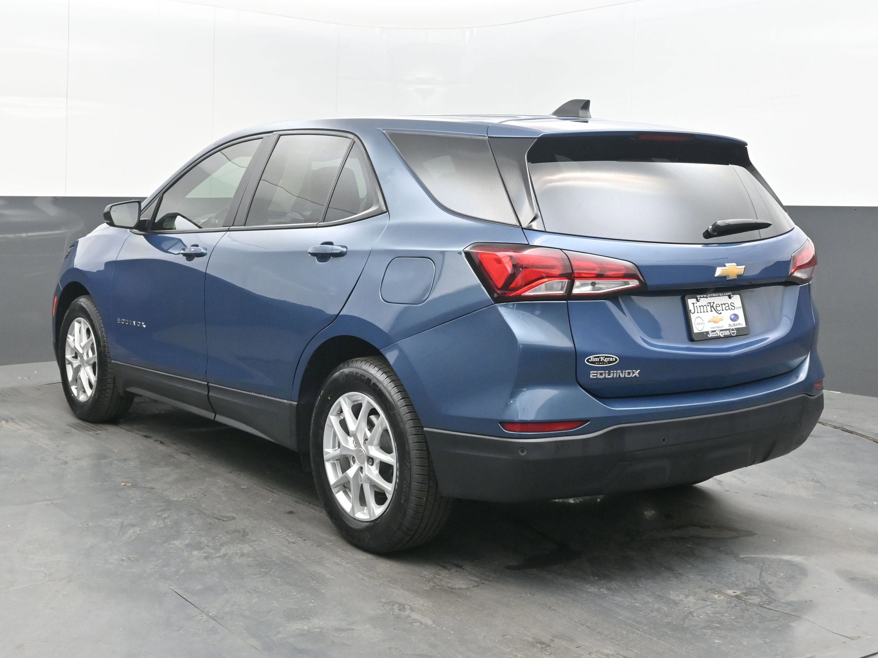 Used 2024 Chevrolet Equinox LS w/ LS Convenience Package FWD image 6