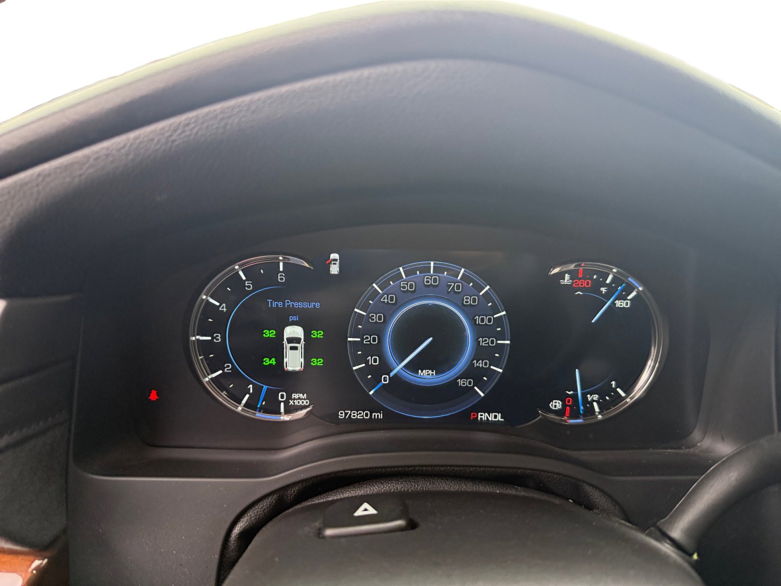 Used 2017 Cadillac Escalade Luxury AWD/4WD image 11