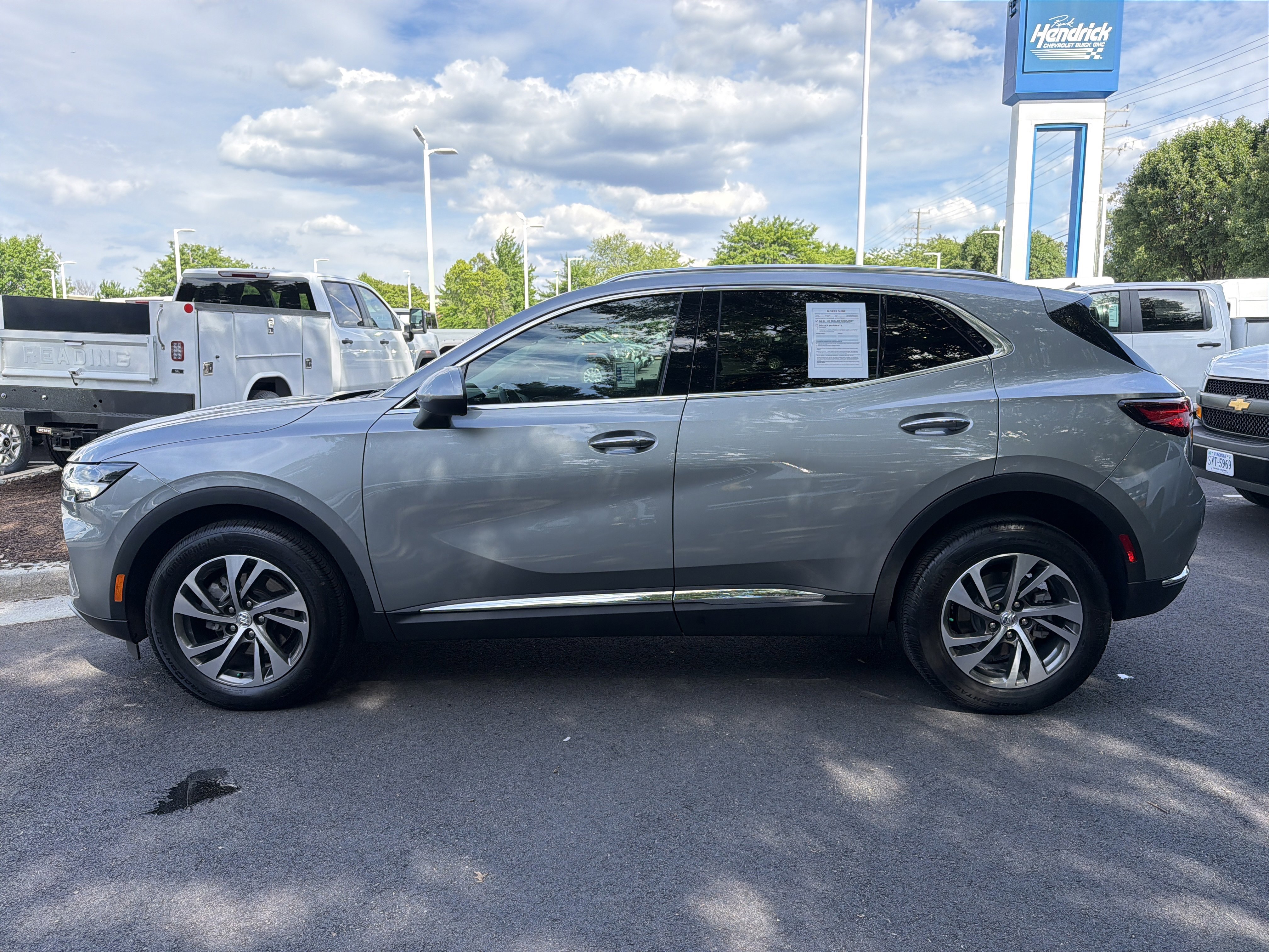 Used 2023 Buick Envision Essence AWD/4WD image 7