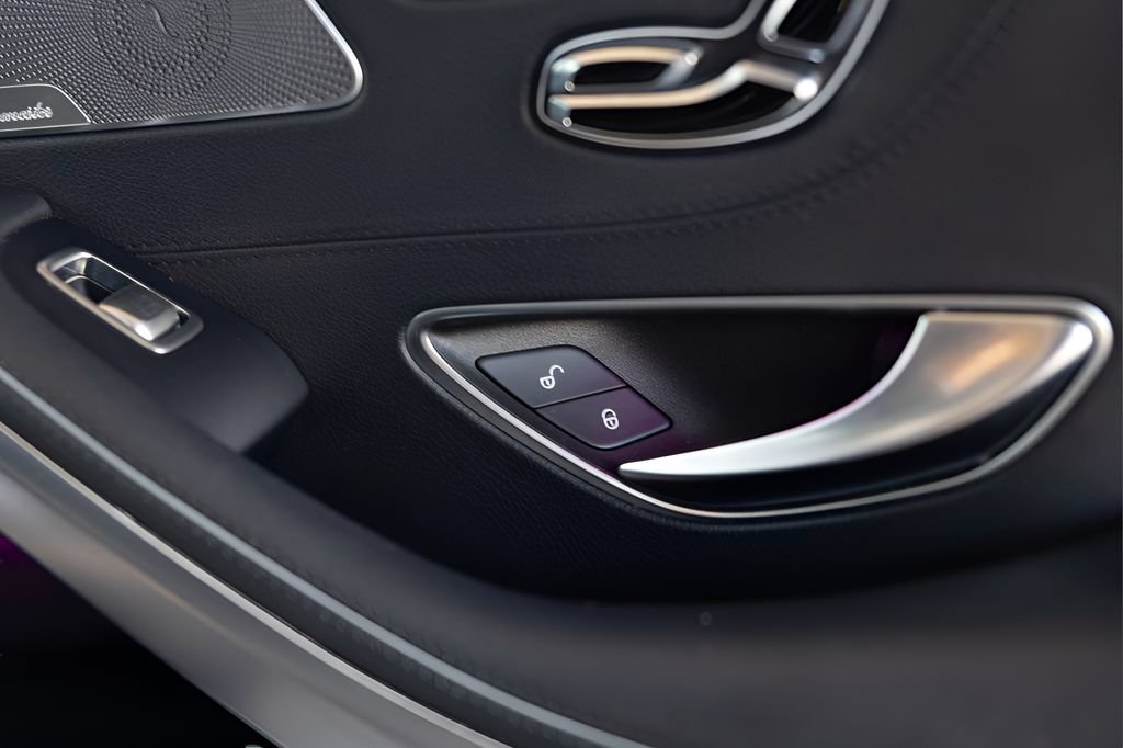 Used 2019 Mercedes-Benz S 560 4MATIC Coupe image 61
