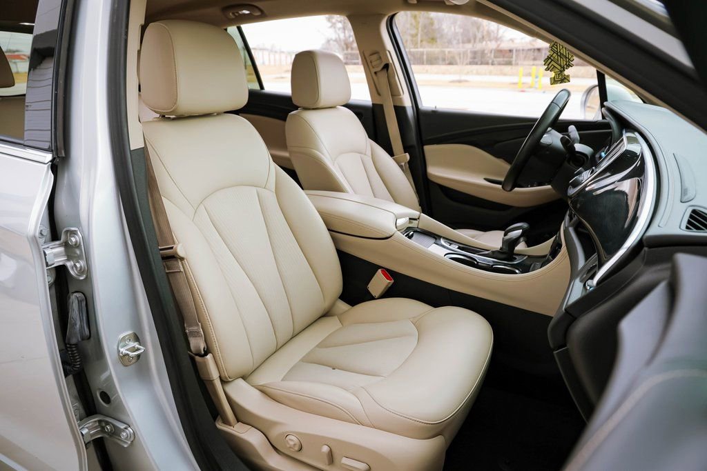 Used 2017 Buick Envision Preferred w/ LPO, Cargo Package image 22