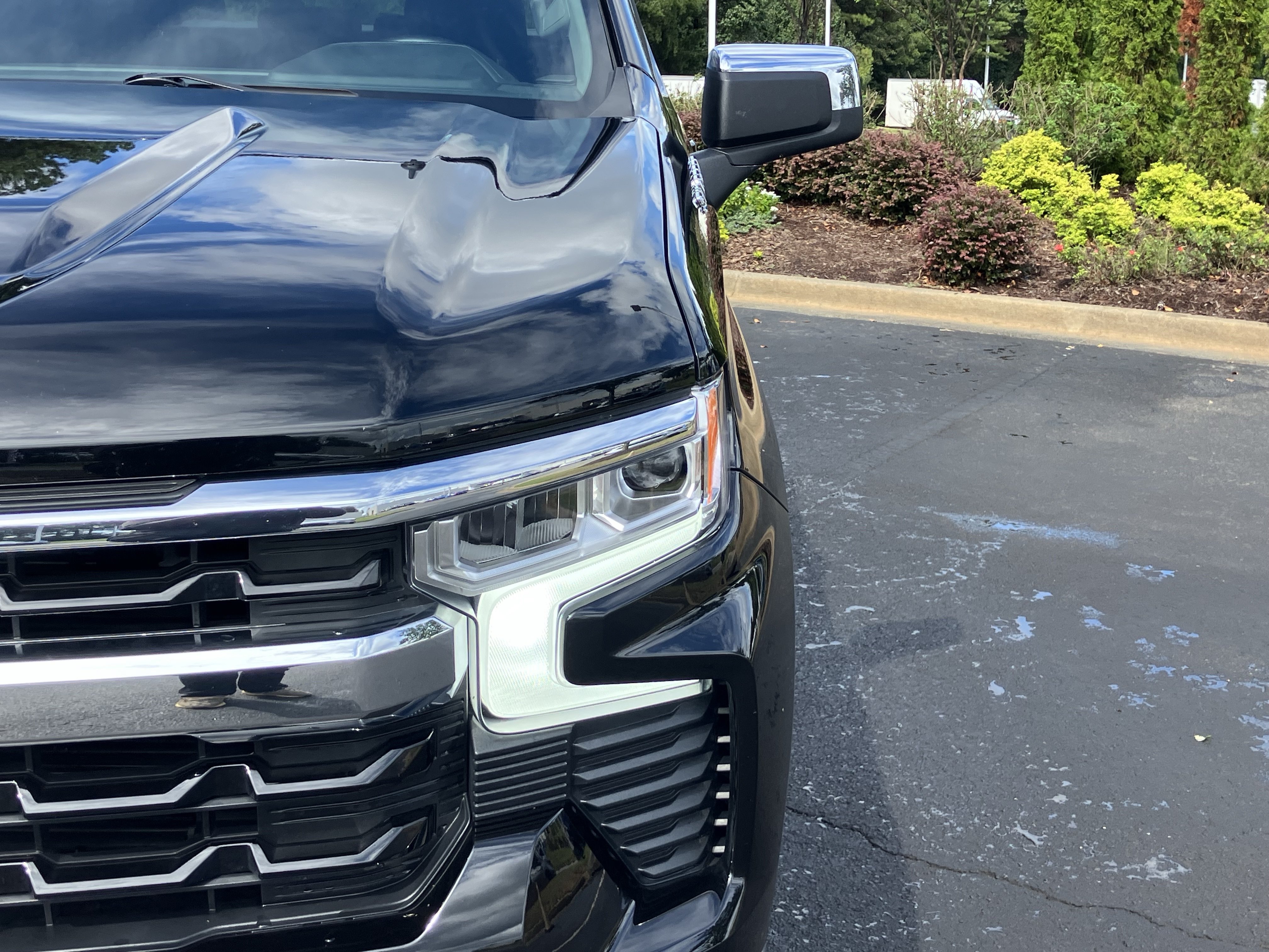 Used 2025 Chevrolet Silverado 1500 LT w/ Protection Package AWD/4WD image 5