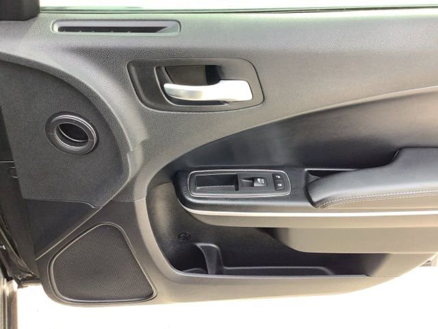 Used 2020 Dodge Charger SXT w/ Leather Interior Group image 19