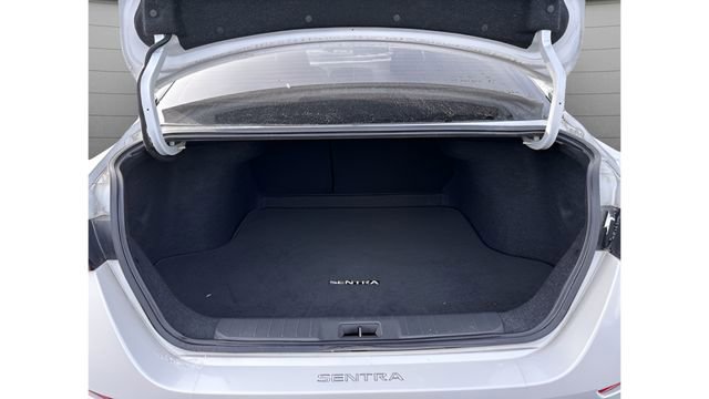 Used 2022 Nissan Sentra SR image 27