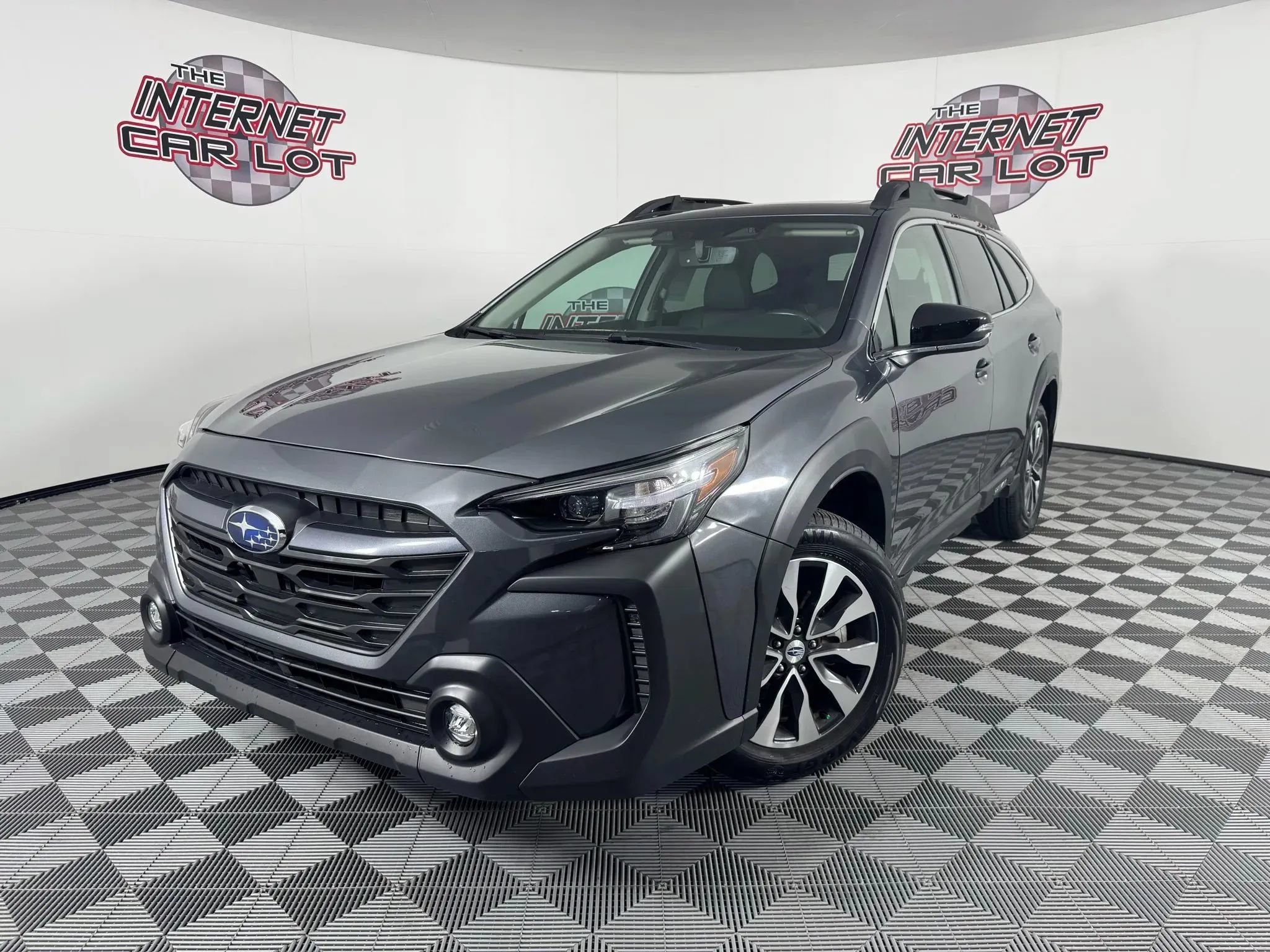 Used 2023 Subaru Outback Limited XT AWD/4WD image 1