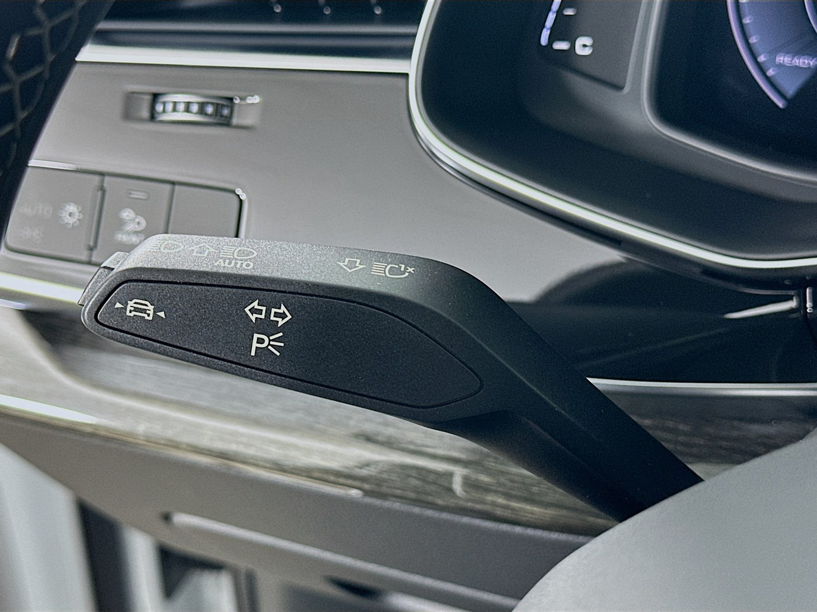 Certified 2025 Audi Q7 2.0T Premium AWD/4WD image 19