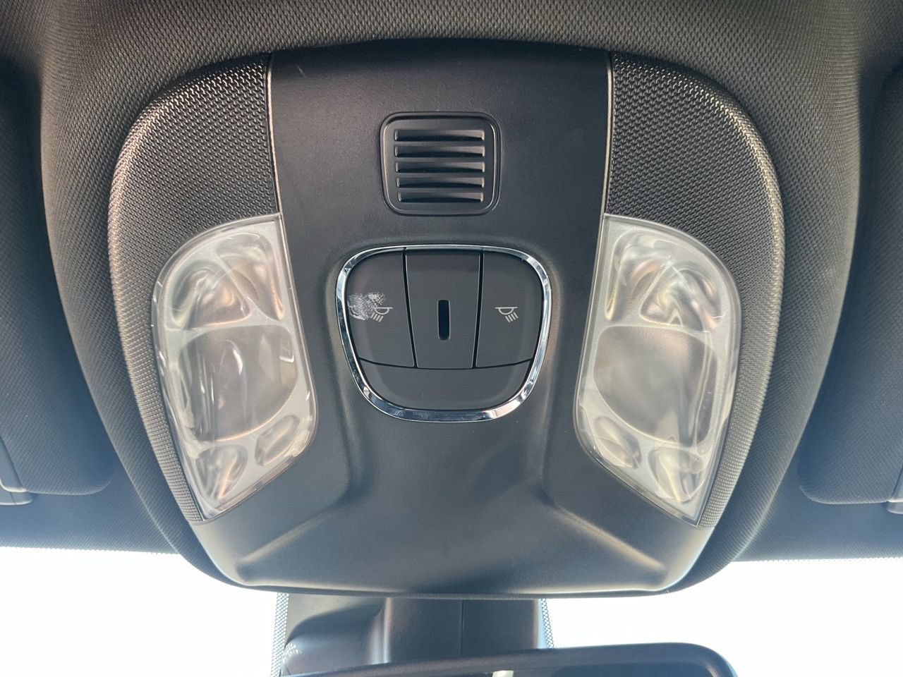 Used 2025 Jeep Compass Limited AWD/4WD image 18
