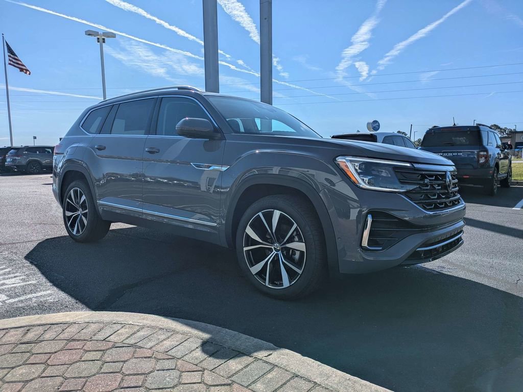 New 2026 Volkswagen Atlas SEL Premium R-Line image 3