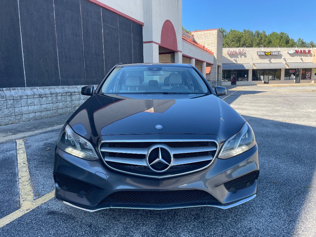 Used 2015 Mercedes-Benz E 350 Sedan w/ Premium 1 Package image 4