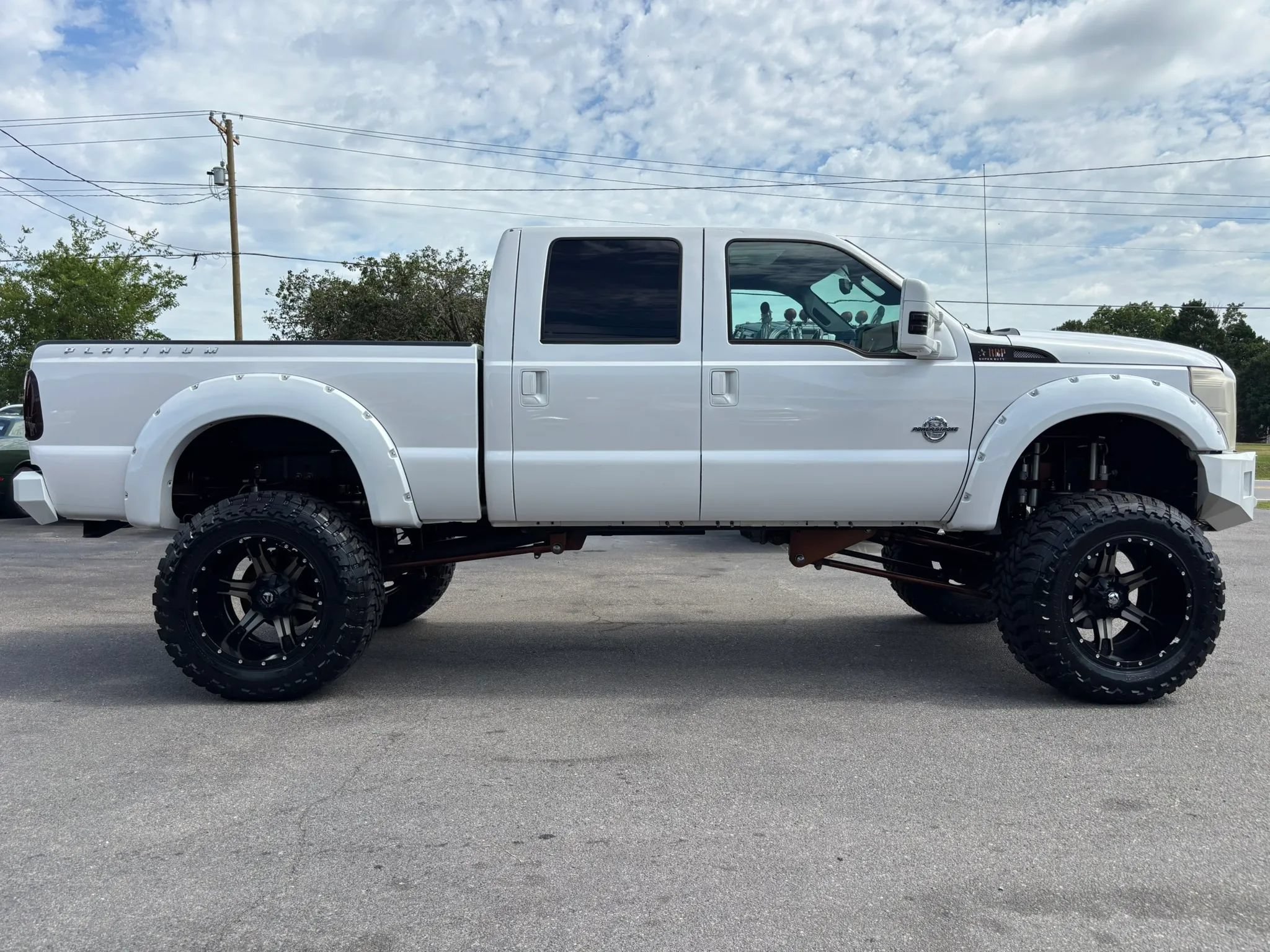 Used 2014 Ford F250 Platinum w/ FX4 Off-Road Package AWD/4WD image 4