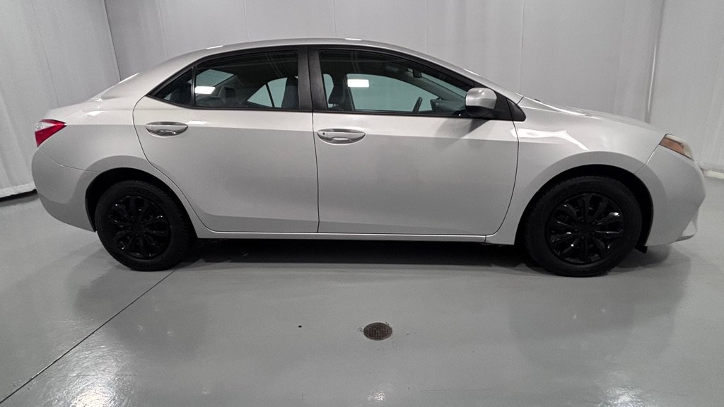 Used 2015 Toyota Corolla L FWD image 4