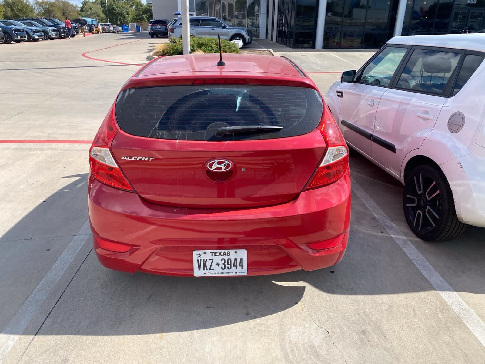 Used 2014 Hyundai Accent GS FWD image 6