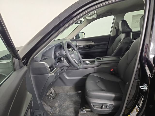 New 2026 Toyota Grand Highlander XLE image 11