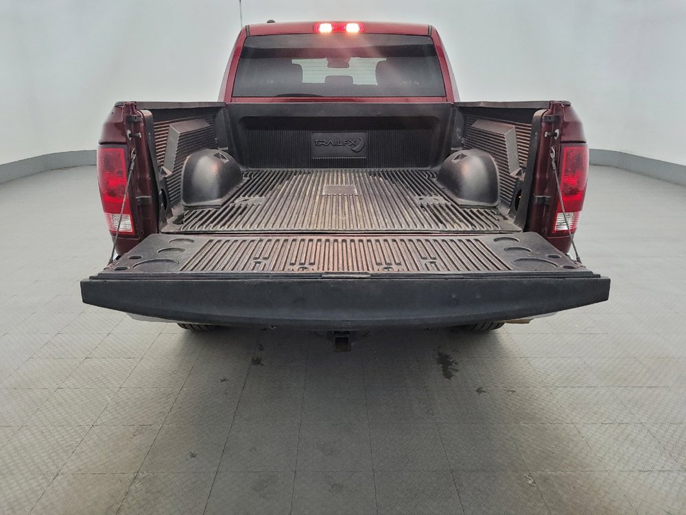 Used 2021 RAM 1500 Classic SLT image 29