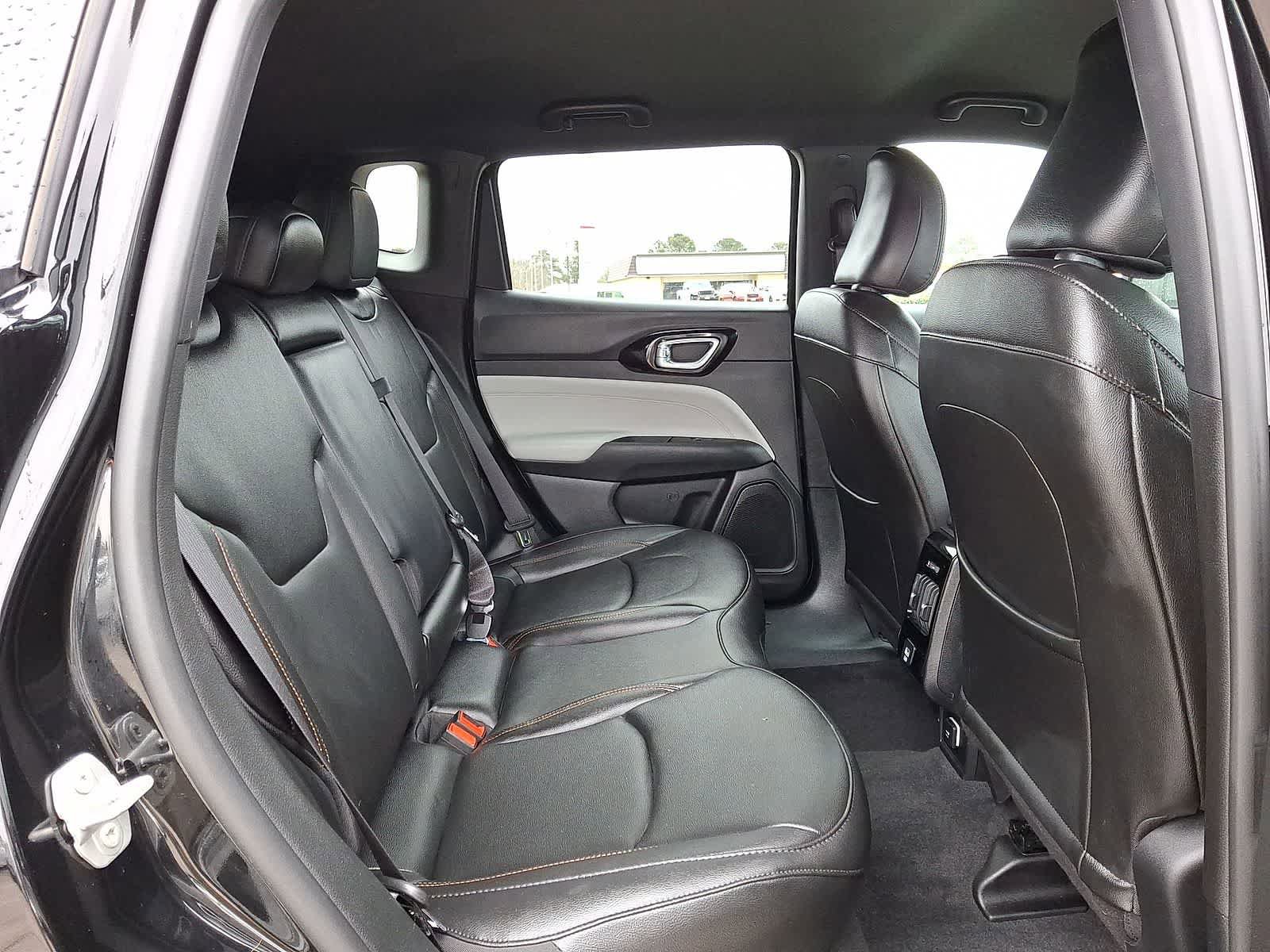 Used 2024 Jeep Compass Limited image 31