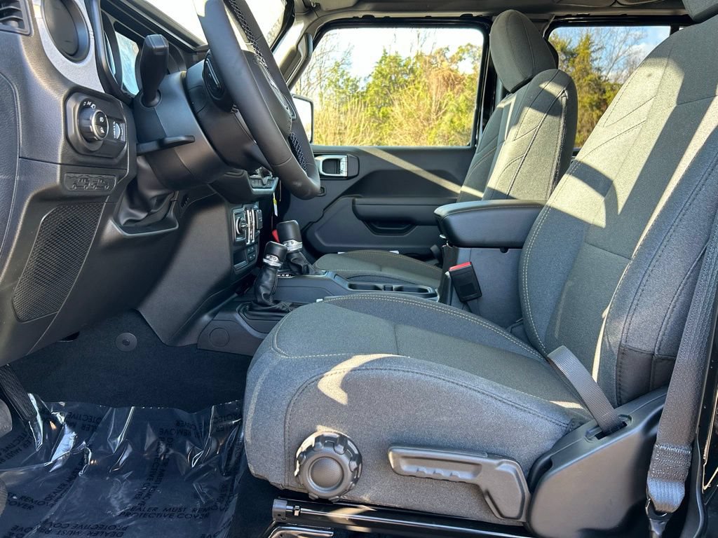 New 2026 Jeep Gladiator Sport AWD/4WD image 2
