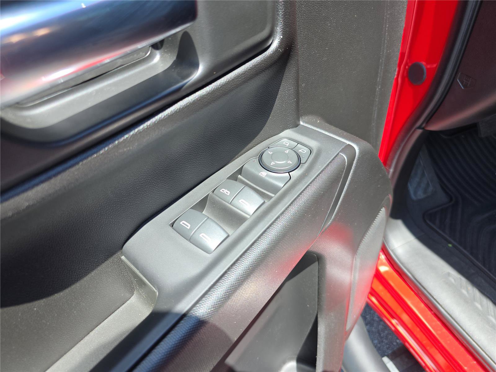 Used 2024 Chevrolet Silverado 1500 Custom w/ Rally Edition AWD/4WD image 19