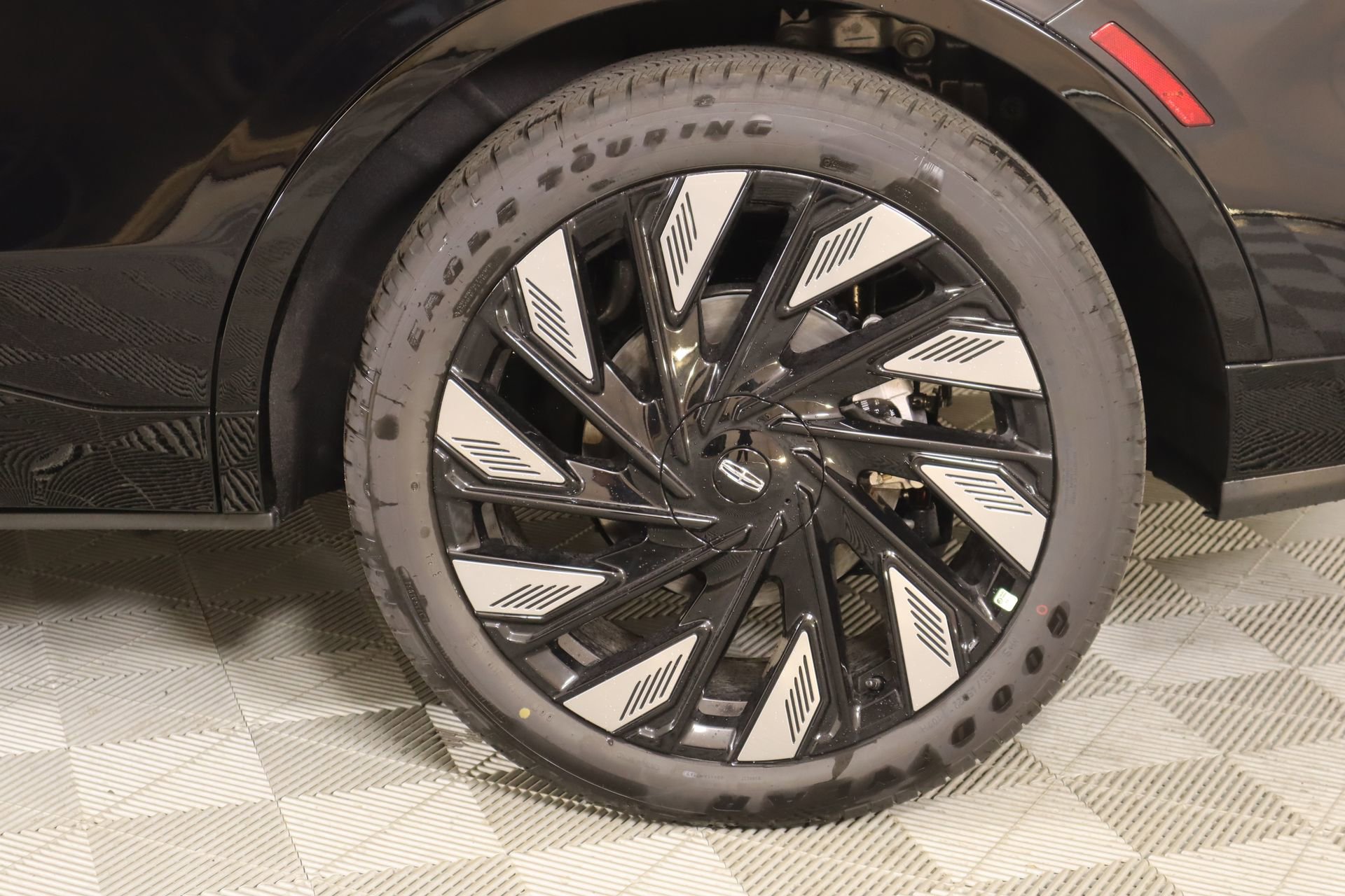 New 2026 Lincoln Nautilus Reserve w/ Jet Appearance Package AWD/4WD image 21