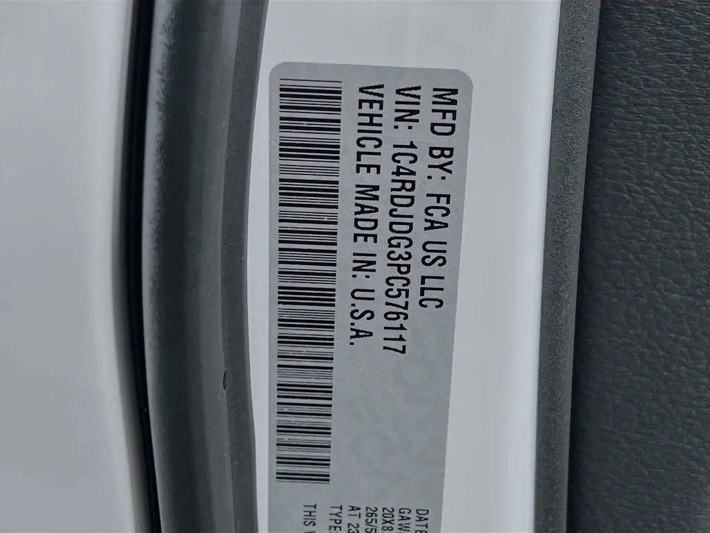 Used 2023 Dodge Durango GT image 34