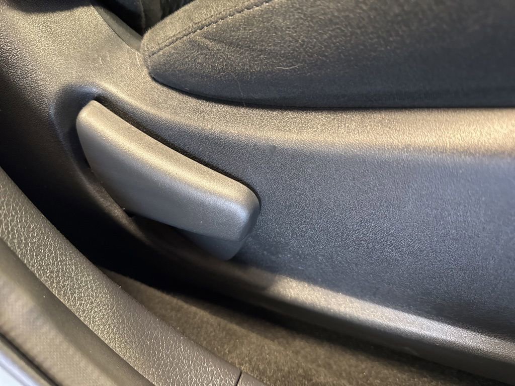 Used 2014 Nissan Sentra SR w/ SR Driver Package FWD image 29