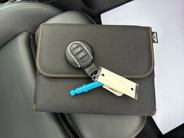 Used 2016 MINI Cooper 2-Door Hardtop image 53