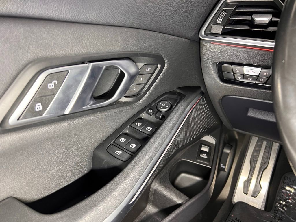 Used 2021 BMW M340i w/ Driving Assistance Package image 28