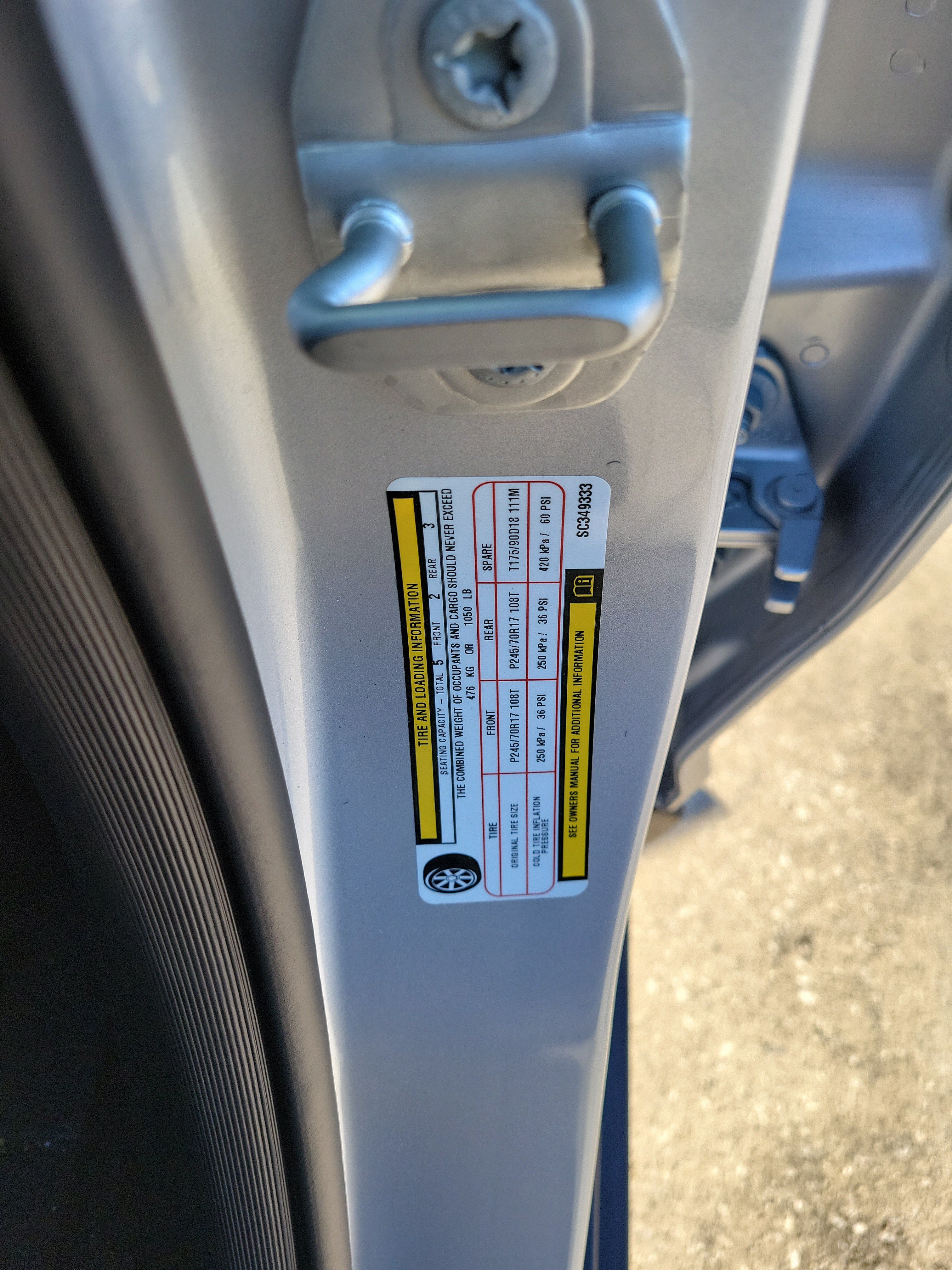 Certified 2025 Jeep Grand Cherokee Laredo RWD image 32