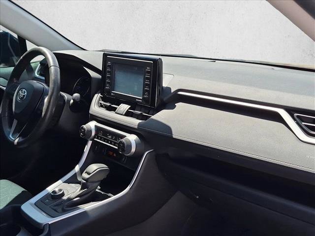 Used 2020 Toyota RAV4 XLE w/ Convenience Package AWD/4WD image 5
