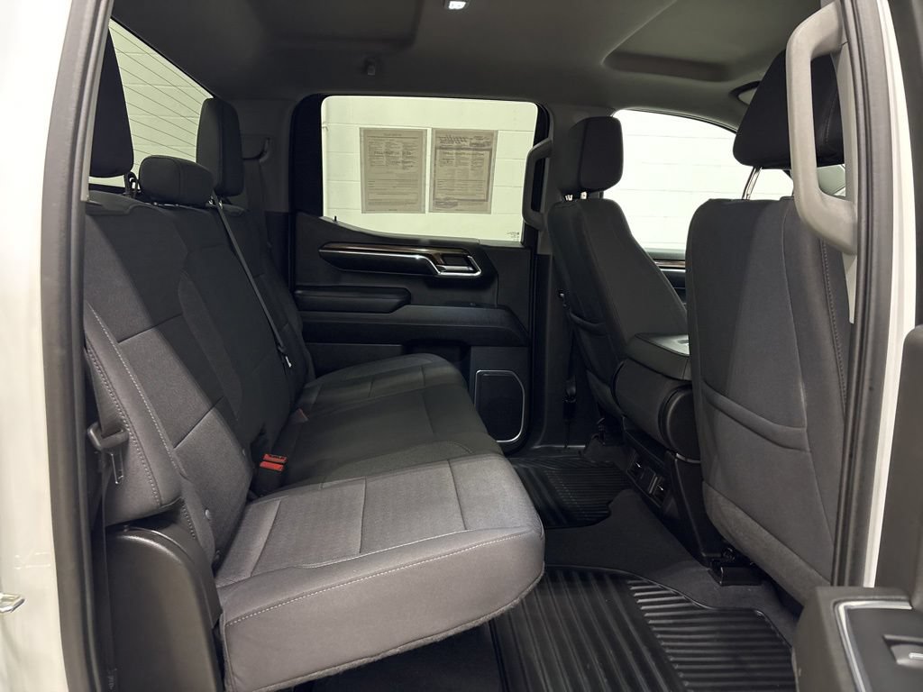 Used 2023 Chevrolet Silverado 1500 RST AWD/4WD image 36